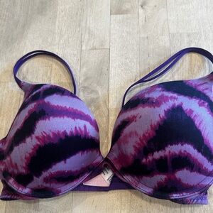 Victoria's Secret Purple and Black Bra Molded Cup Intimates
